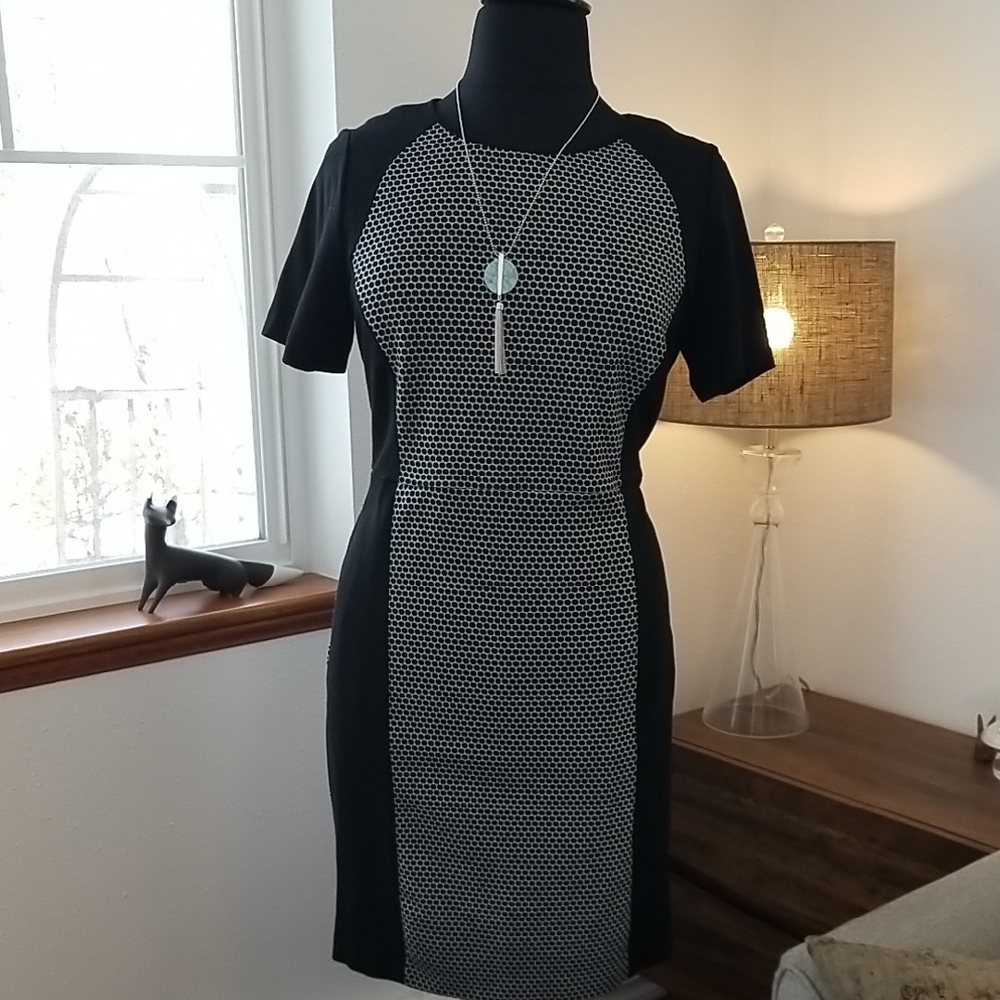 VINCE CAMUTO  Geometric Panel  Dress 16W Black White